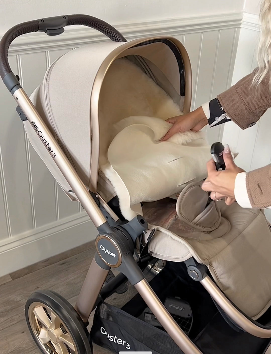 Tutorial showing how easy it is to fit a sheepskin pram style liner in your baby's pram or stroller