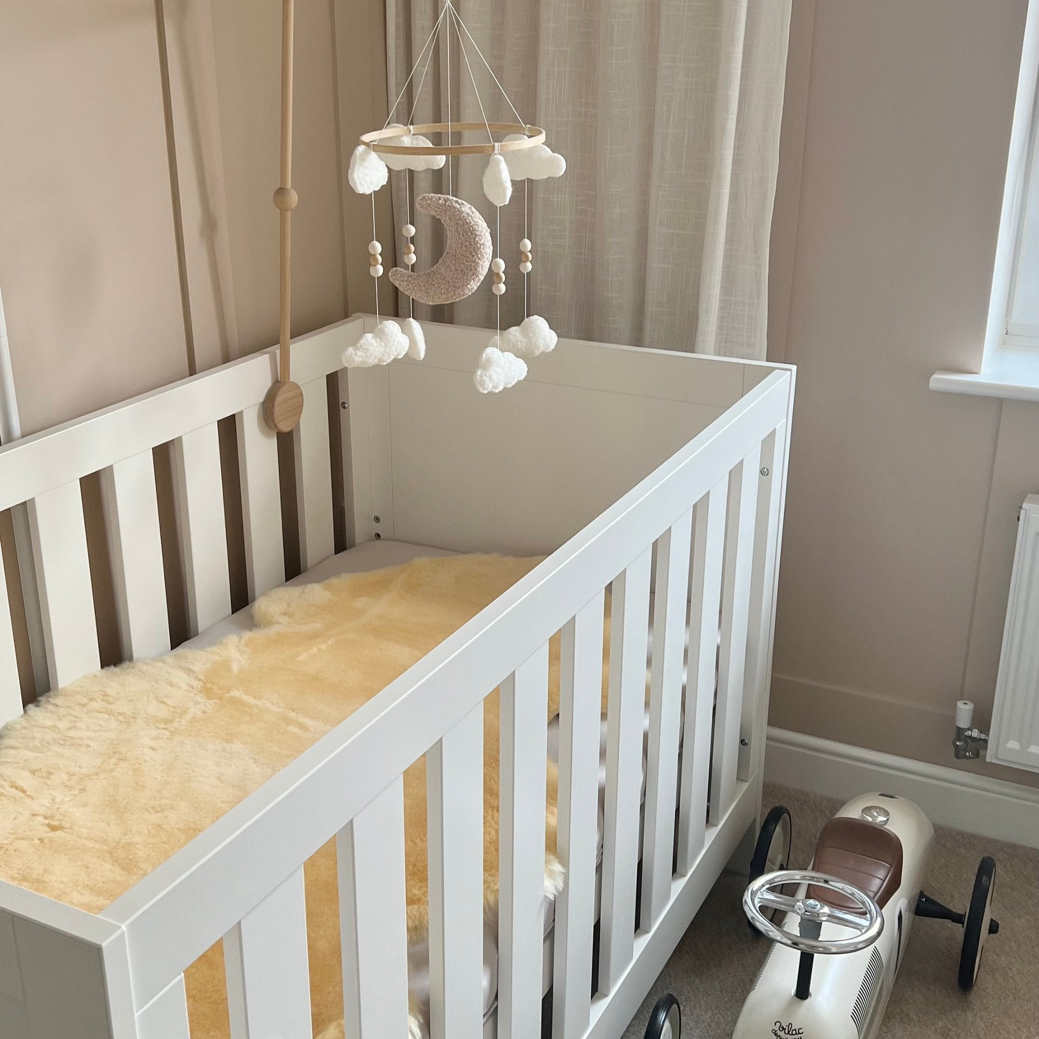 BOWRON Lambskin 敷き布団 Bowron Large Sheepskin Baby Rug - Baa Baby