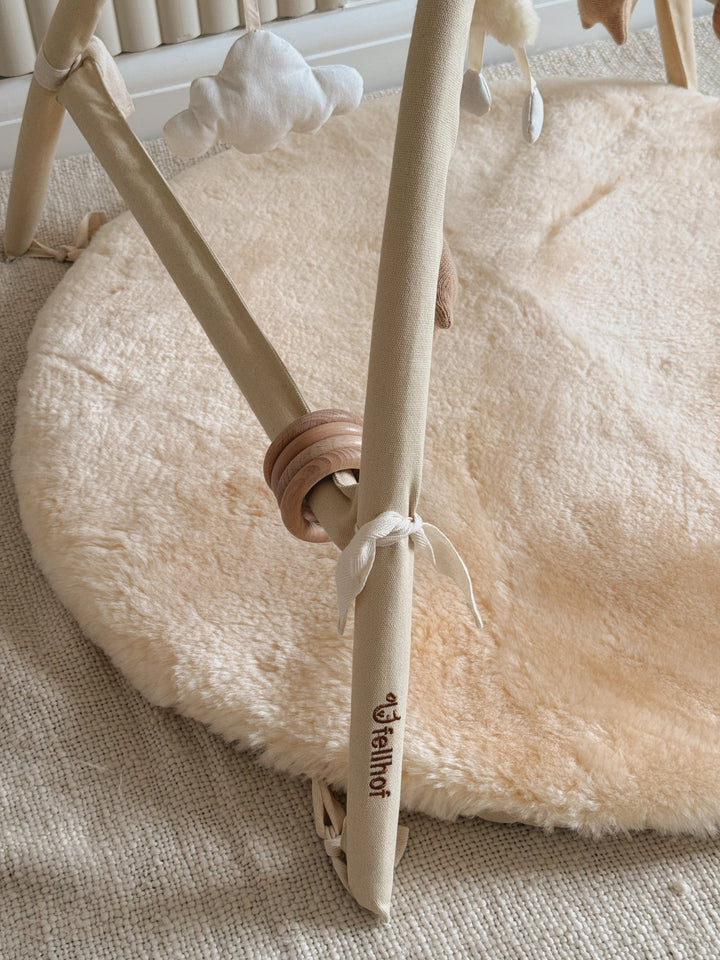 Natural Baby Play Gym in Merino Lambskin | Fellhof