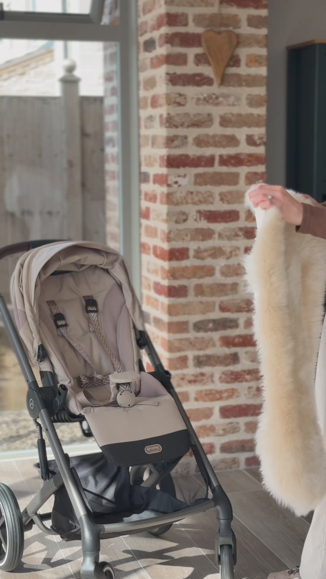 Sheepskin Buggy Style Liner |  Milk Long Hair